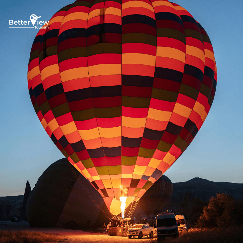 Hot Air Balloon Ride in Dubai: Watch the Sunrise Over the Desert